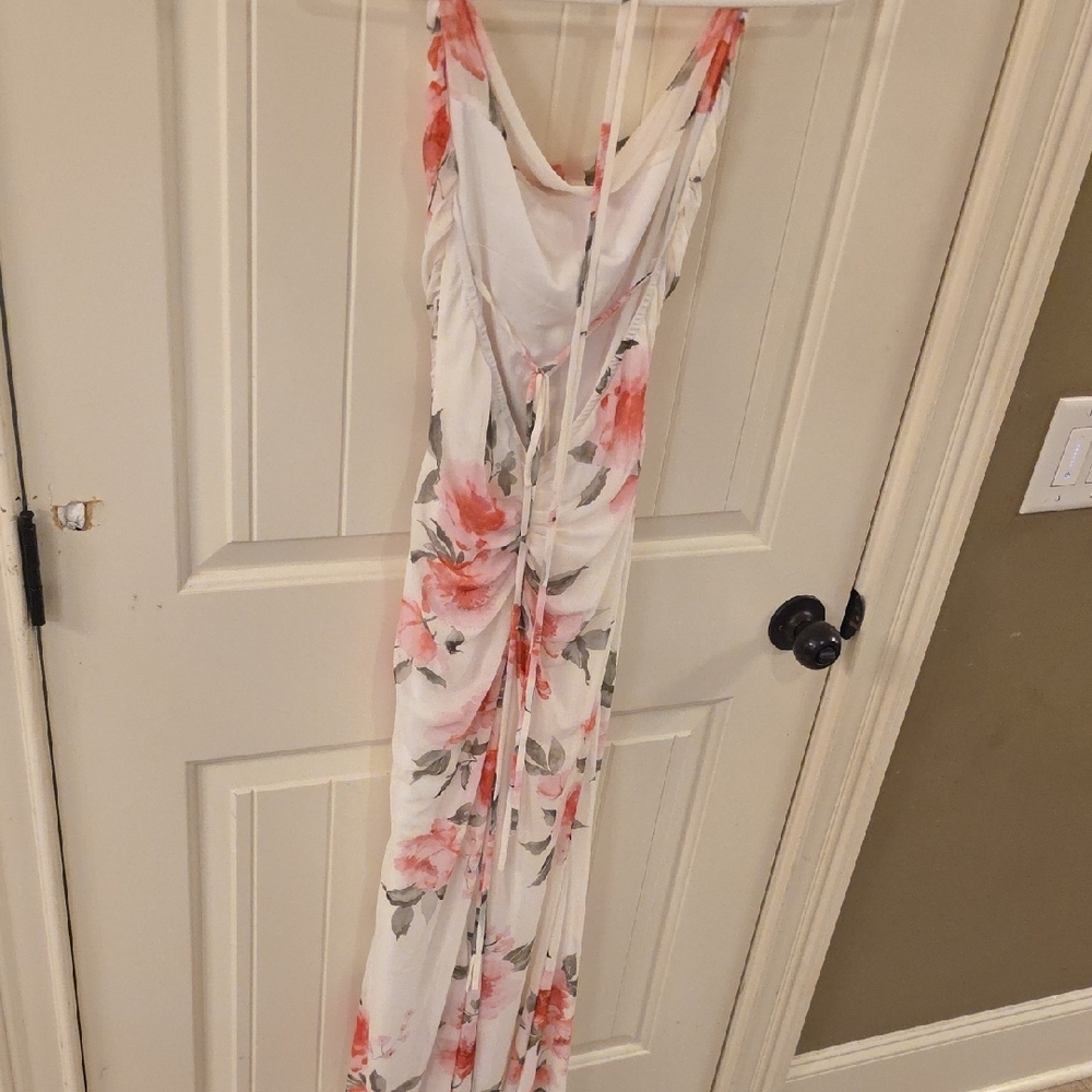 Windsor White Maxi Dress with Pink Floral Pattern - Picture 6 of 6